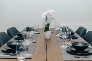 Blue Heron - 2 Bedroom Apt with 2 parking spaces - From £165 Per Night Apartment in Henley-on-Thames