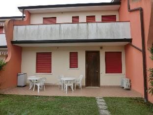 Modern apartment in fantastic residence with pool by Beahost Rentals Apartment in Bibione