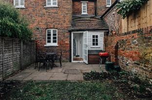 Chalk House - Pet friendly - From £125 Per Night Apartment in Henley-on-Thames