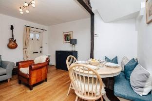 Chalk House - Pet friendly - From £125 Per Night Apartment in Henley-on-Thames