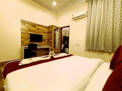 Hotel Roop Highlights Hotel in Jaipur