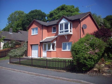 Oaklands - Lovely Cottage Walk to Beach Vacation rental in Saundersfoot