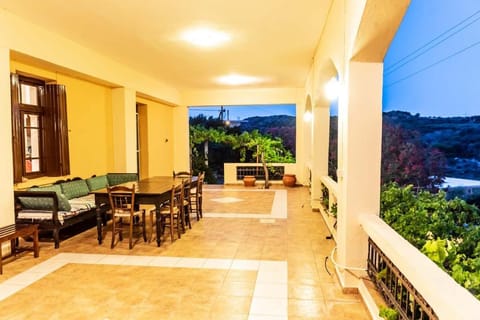 Originally Traditional Villa with fantastic view Vacation rental in Crete