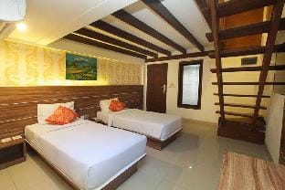 Legian Sunset comport family duplex 4pax breakfast Vacation rental in Kuta