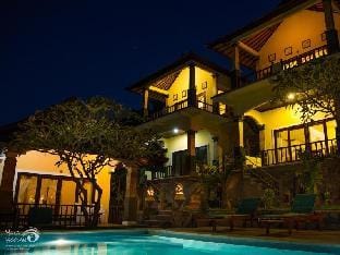 Beten Waru Bungalow and Restaurant Vacation rental in Abang