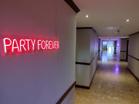 Kuta One Party Hotel Hotel in Kuta