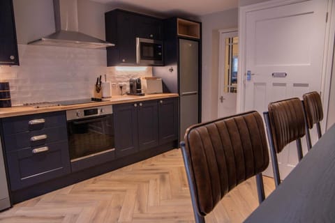 Number Six Apartment in Tontine Hill