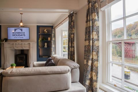 Number Six Apartment in Tontine Hill