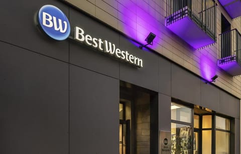 Best Western Hotel 11BAUER Hotel in Saint-Denis, France
