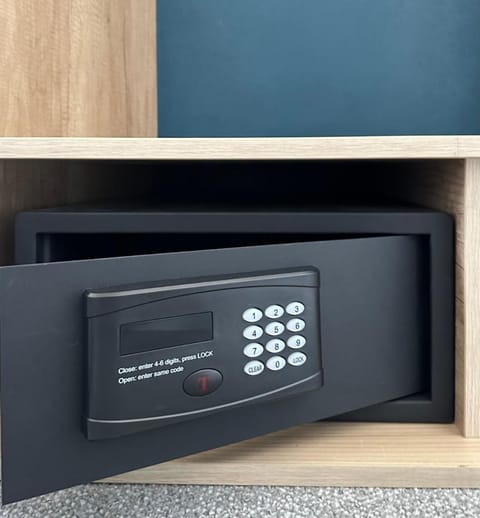 Best Western Hotel 11BAUER Hotel in Saint-Denis, France