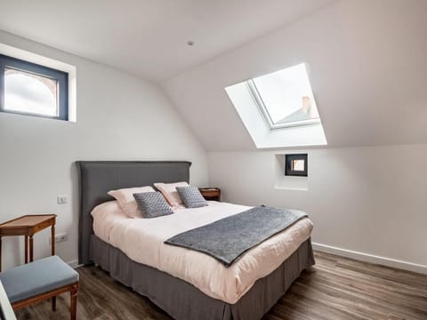 Holiday Home in Cercy-la-Tour with Terrace Vacation rental in Bourgogne-Franche-Comté