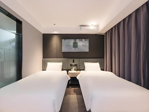 Thank Hotel Beijing Changping Xiguan Huandao Hotel in Beijing