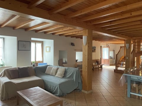 L'Abri du Berger Vacation rental in Auvergne-Rhône-Alpes