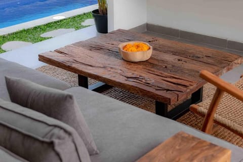 Brand New 3BR En-suite Villa Rice field View Bliss Vacation rental in Kediri