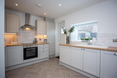 Potterhouse Durham by #ShortStaysAway Vacation rental in Durham