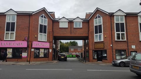 Modern 1-Bed Flat in Wigan Apartment in Wigan