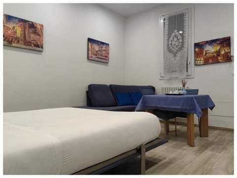 Pigro House - Bologna Airport suite Vacation rental in Bologna