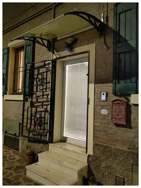 Pigro House - Bologna Airport suite Vacation rental in Bologna