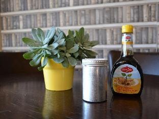 Bungalow in South Holland with Unique Design Vacation rental in s-Gravenzande