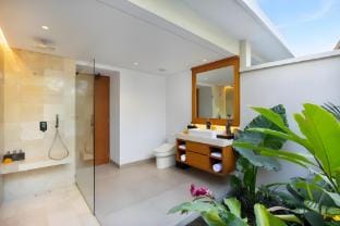 Royal 2BR Private Pool Villa with Rice Fields View Villa in Ubud