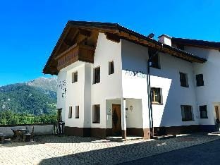 Comfort Studio - Jägerlodge Apartments Apartment in Trentino-South Tyrol