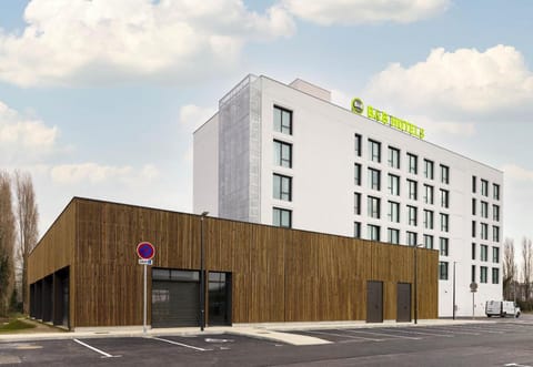 B&B HOTEL Cergy Saint-Christophe Gare Hotel in Cergy