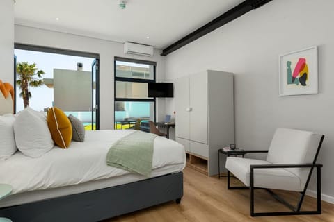 Neighbourgood 1st Crescent Bed and Breakfast in Camps Bay