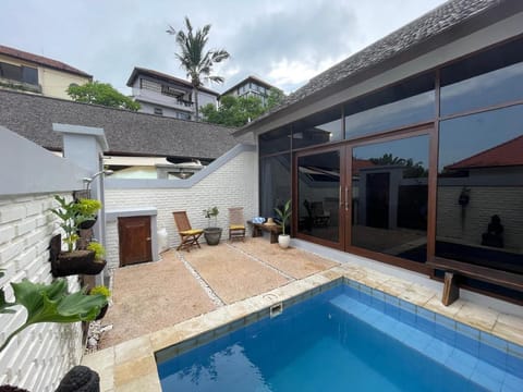 Surfside studio villa Villa in West Selemadeg