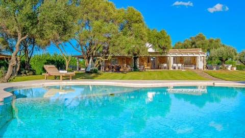 VILLA TYPHA 10, Emma Villas Villa in Sardinia