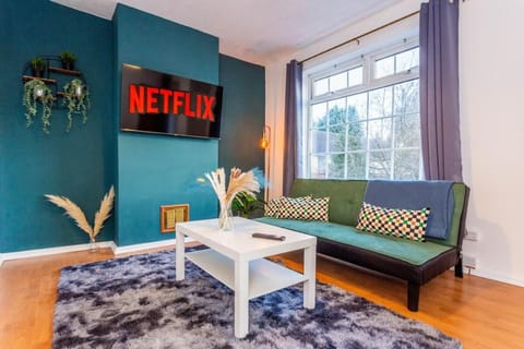 New Large 2 Bed Entire Apartment Near New Castle Vacation rental in Newcastle upon Tyne