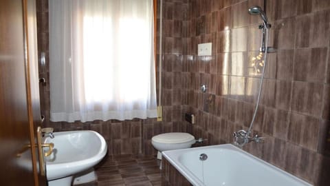 Lovely spacious apartment close to the beach by Beahost Rentals Apartment in Caorle