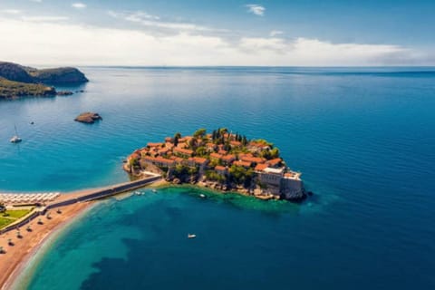 Lovely spacious apartment close to the beach by Beahost Rentals Apartment in Caorle