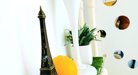 Appartement entier à Neuilly-sur-Seine Apartment in Levallois-Perret