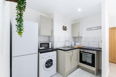 Paradise Suite Apartment in Portsmouth