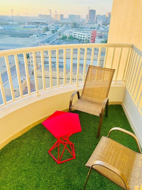 Cozy One Bedroom Apartment in Dubai Near Metro Apartment in Al Sharjah