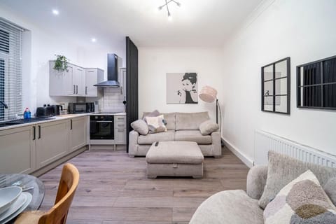 Hayy Morley Perfect for Work or Relaxation Vacation rental in Leeds