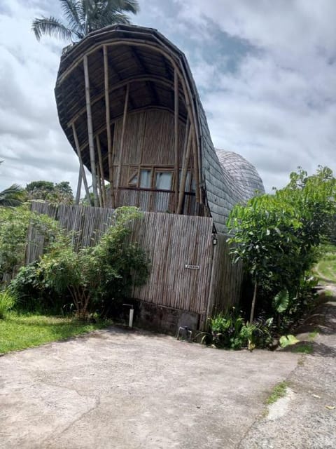 Rania Bamboo Villa Apartment in Kerambitan