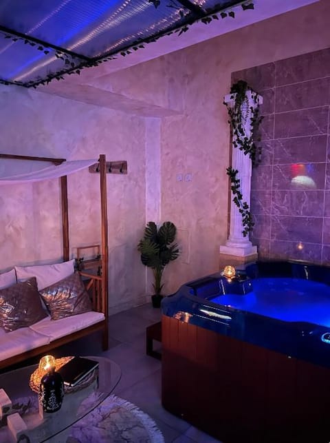 Casa Di Vibes - Jacuzzi et Sauna Privatif Vacation rental in Saint-Maur-des-Fossés