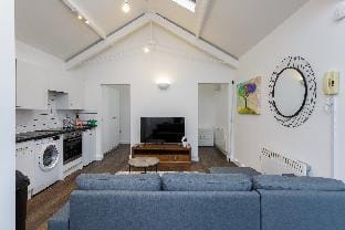 Stylish Self-Contained Annex near City Centre Apartment in Southampton