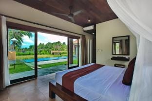 Cozy 2BR Private Pool Villa near Monkey Forest Villa in Abiansemal