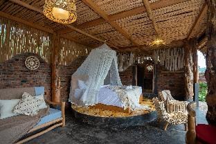 Shigar Livin Bali Apartment in Selat