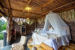 Shigar Livin Bali Apartment in Selat