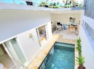 Villa Moselle Bali - Minimalist Villa with Rooftop Villa in Buleleng