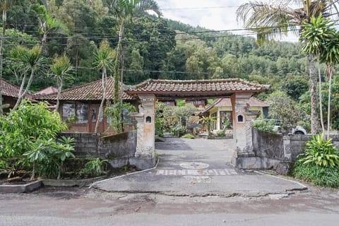 Baruna Lakeside View Hotel in Karangasem Regency