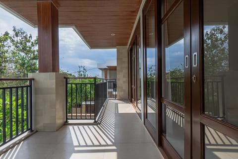 Miles Villa Hotel in Kuta Selatan