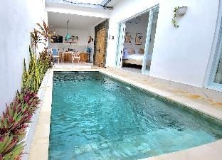 Villa Mosel Bali - Minimalist Villa with Rooftop Villa in Bali