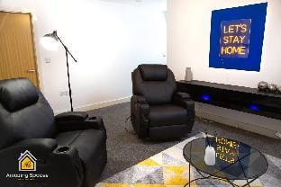 Large Unique 2 BR Duplex Apt w/ Private Parking Vacation rental in Warrington