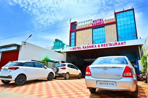 Hotel Radhika Hotel in Jaipur