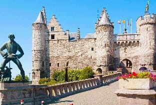 OneLuxStay near Fashion District Apartment in Antwerp