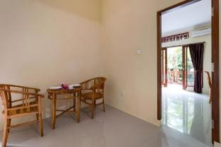 Deluxe Double Room Homestay Garden View in Ubud Vacation rental in Ubud